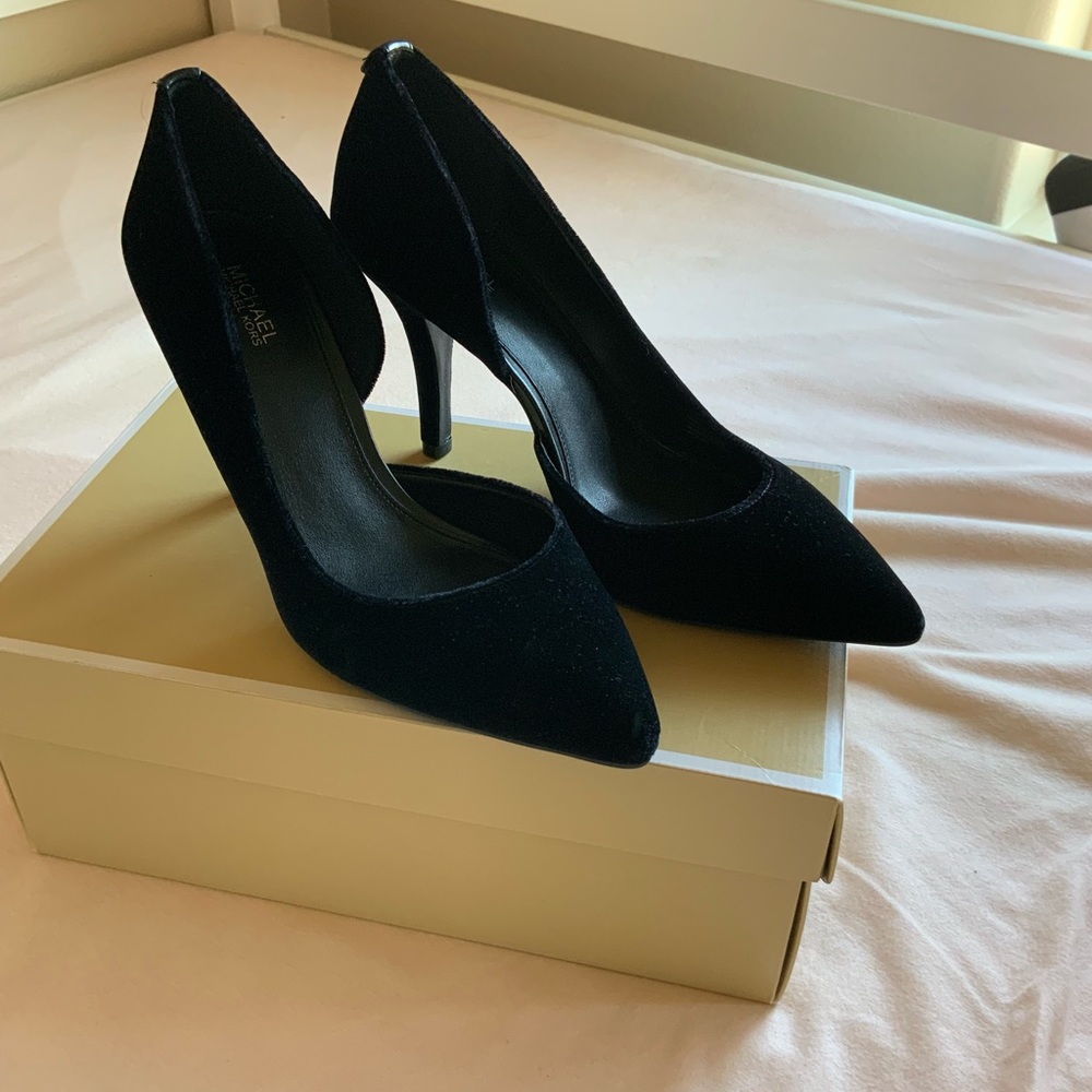 Michael Kors pumps